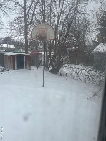 2805 Reynolds Street, Flint, MI 48503