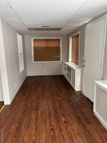 2805 Reynolds Street, Flint, MI 48503