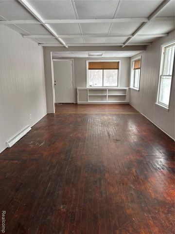 2805 Reynolds Street, Flint, MI 48503