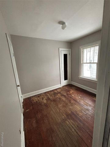 2805 Reynolds Street, Flint, MI 48503