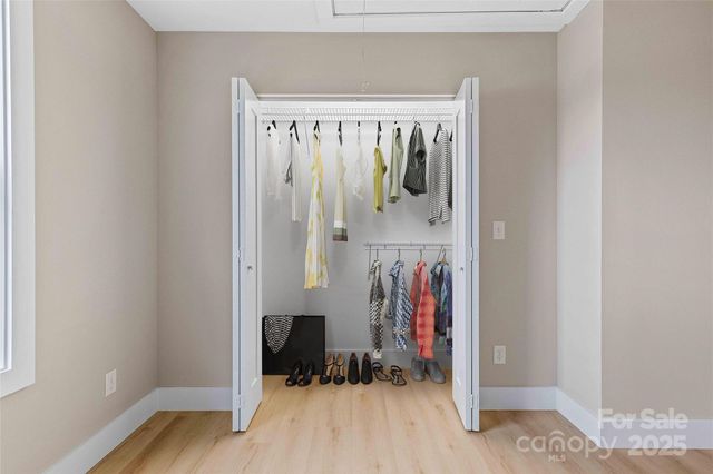 170 Lake Mountain View Drive, Marion, NC 28752