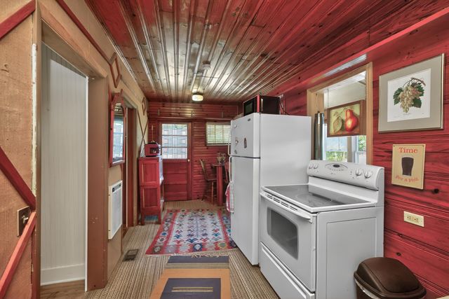 900 Hagers Camp Road, Harrodsburg, KY 40330