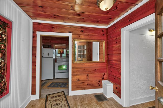 900 Hagers Camp Road, Harrodsburg, KY 40330