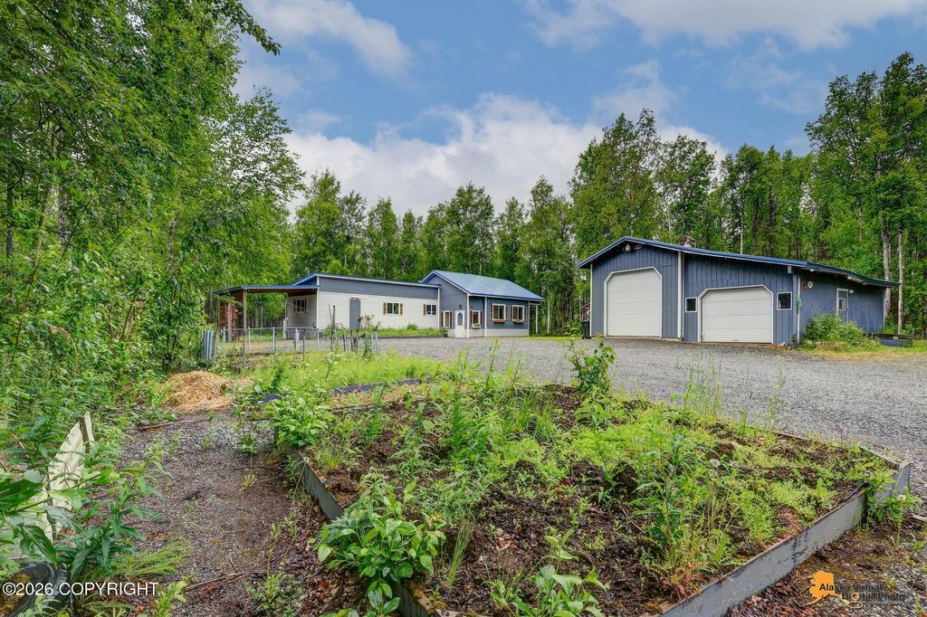 6771 W Sourdough Drive, Wasilla, AK 99623