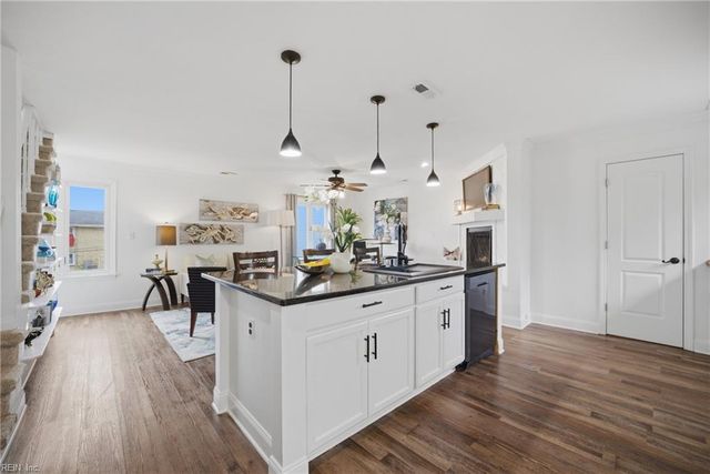 1262 W Ocean View Ave Apt 7, Norfolk, VA 23503