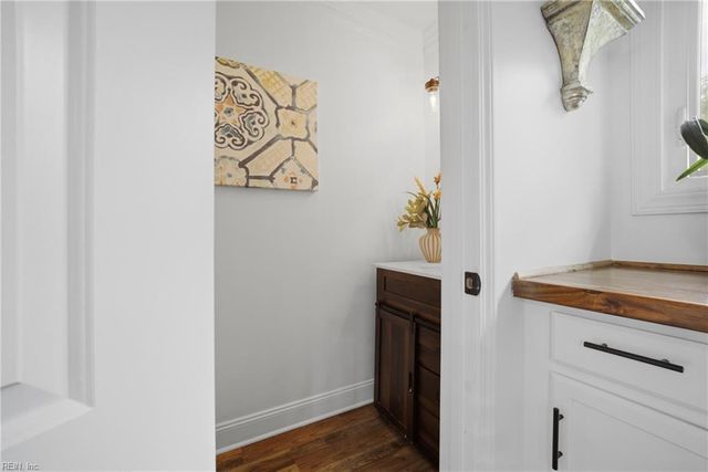 1262 W Ocean View Ave Apt 7, Norfolk, VA 23503