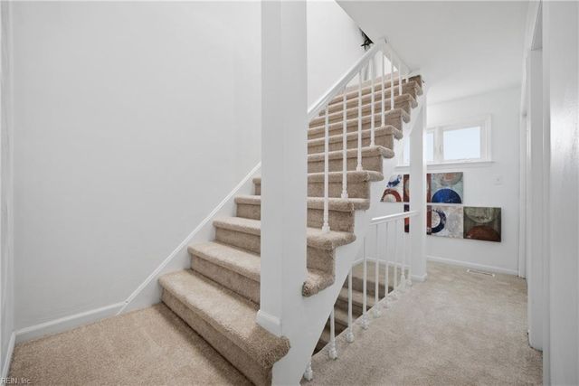 1262 W Ocean View Ave Apt 7, Norfolk, VA 23503