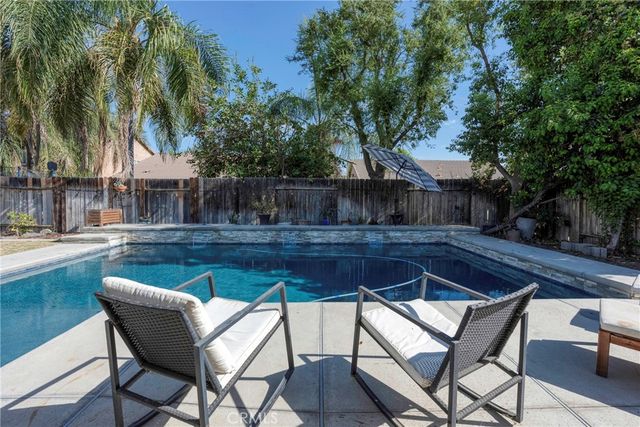 12206 Mezzadro Avenue, Bakersfield, CA 93312