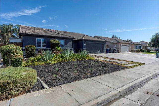 12206 Mezzadro Avenue, Bakersfield, CA 93312