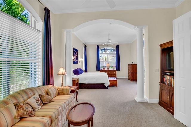 1433 W Island Club Square, Vero Beach, FL 32963