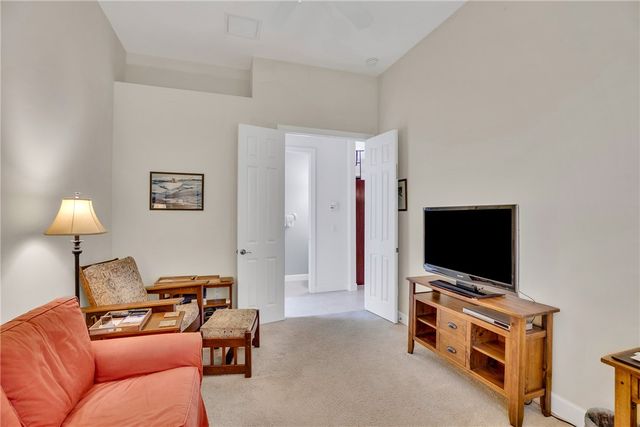 1433 W Island Club Square, Vero Beach, FL 32963