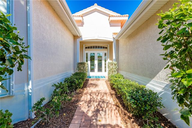 1433 W Island Club Square, Vero Beach, FL 32963