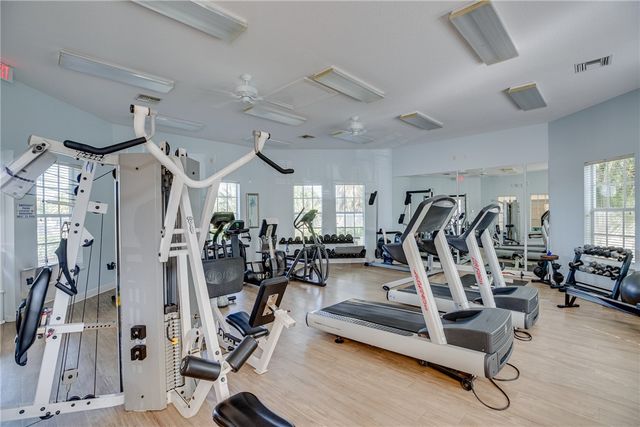 1433 W Island Club Square, Vero Beach, FL 32963