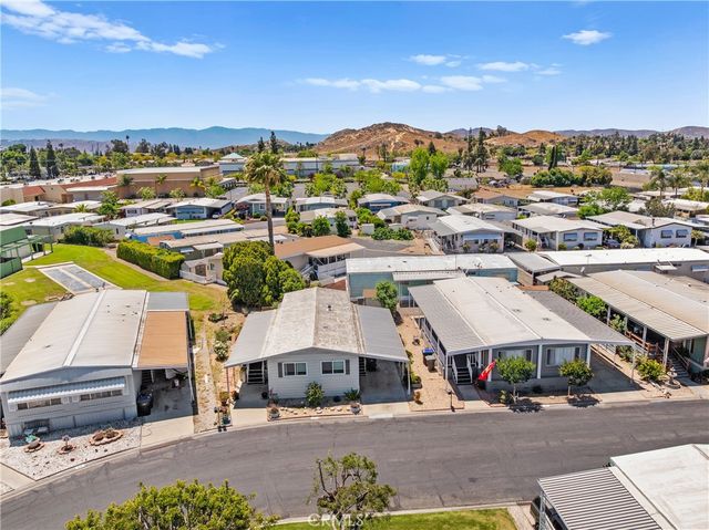 9391 California Avenue 56, Riverside, CA 92503