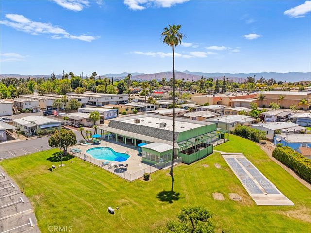 9391 California Avenue 56, Riverside, CA 92503