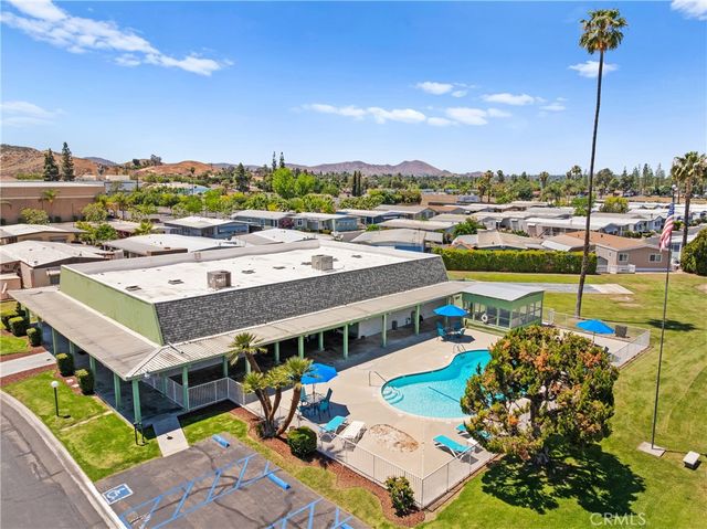 9391 California Avenue 56, Riverside, CA 92503
