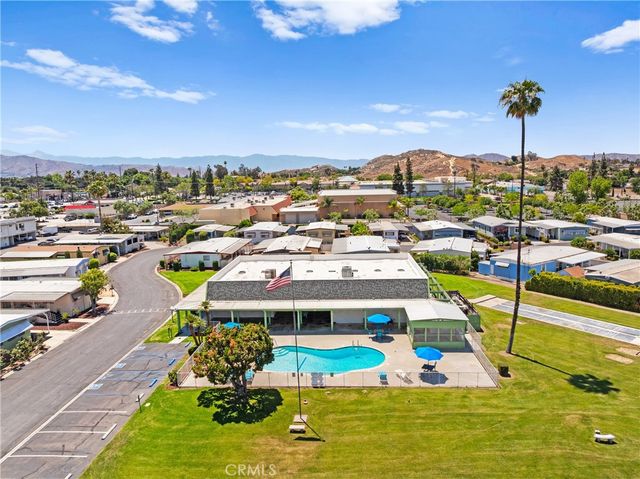 9391 California Avenue 56, Riverside, CA 92503