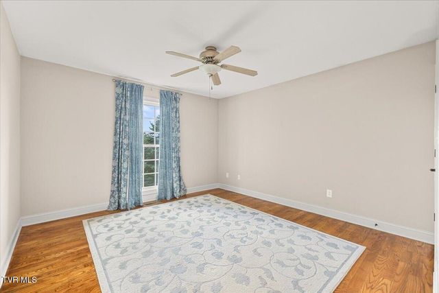 32582 Spring Crest Drive, Glade Spring, VA 24340