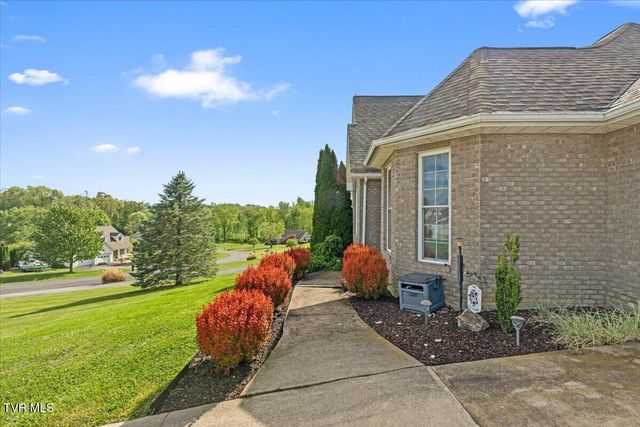 32582 Spring Crest Drive, Glade Spring, VA 24340