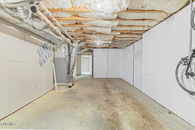 32582 Spring Crest Drive, Glade Spring, VA 24340