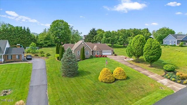 32582 Spring Crest Drive, Glade Spring, VA 24340