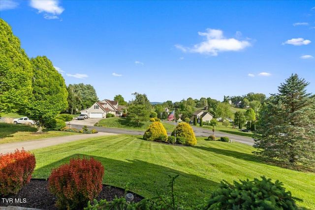 32582 Spring Crest Drive, Glade Spring, VA 24340