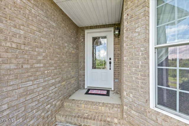 32582 Spring Crest Drive, Glade Spring, VA 24340