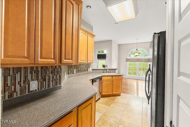 32582 Spring Crest Drive, Glade Spring, VA 24340