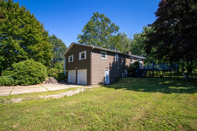 4500 CARLTON Drive, Fairview, PA 16415