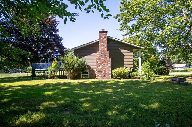 4500 CARLTON Drive, Fairview, PA 16415