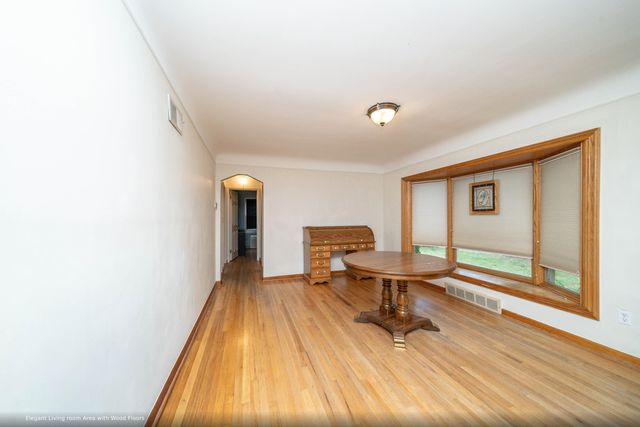14521 Merriman Road, Livonia, MI 48154