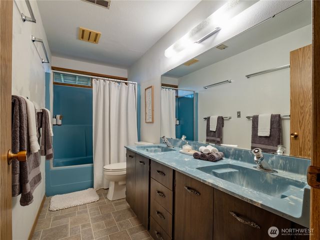 7693 Sidney Road SW, Port Orchard, WA 98367