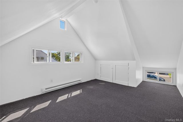 17 Berry Lane, Hicksville, NY 11801