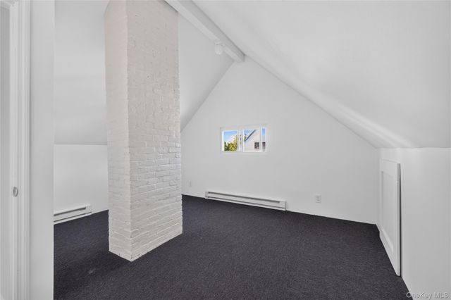 17 Berry Lane, Hicksville, NY 11801