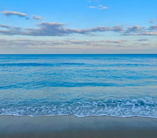 3912 S Ocean Boulevard 906, Highland Beach, FL 33487