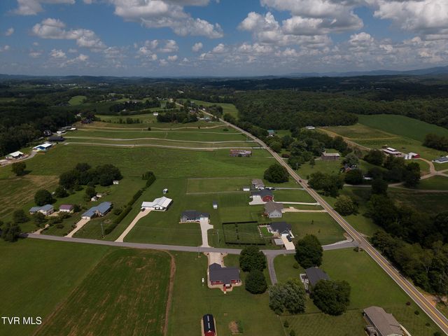 60 Alexander Ferry Lane, Greeneville, TN 37743