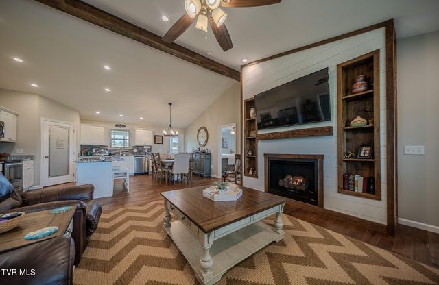 60 Alexander Ferry Lane, Greeneville, TN 37743
