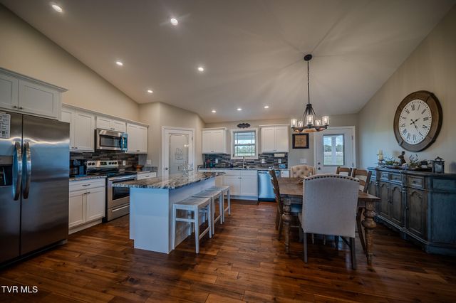60 Alexander Ferry Lane, Greeneville, TN 37743