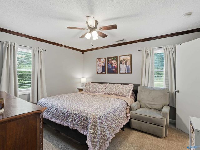 721 E Byrd Road, Hartselle, AL 35640