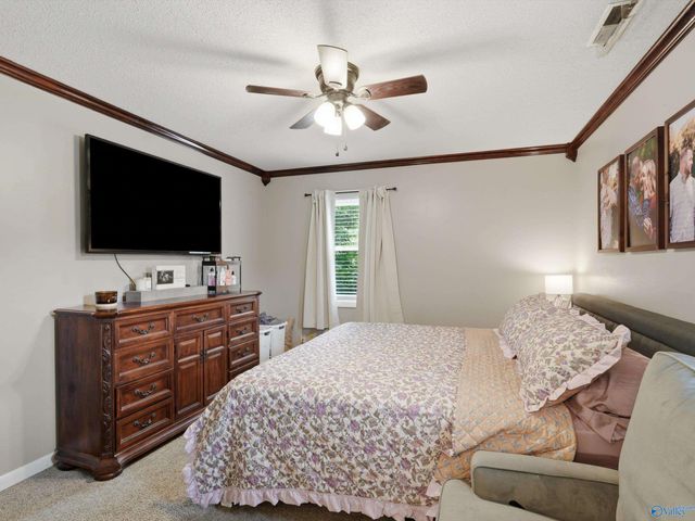 721 E Byrd Road, Hartselle, AL 35640