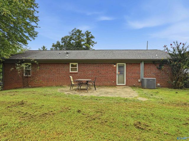721 E Byrd Road, Hartselle, AL 35640