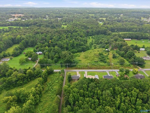 721 E Byrd Road, Hartselle, AL 35640