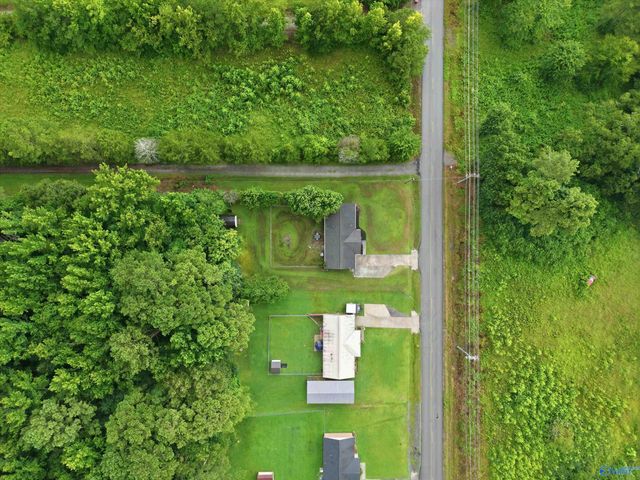 721 E Byrd Road, Hartselle, AL 35640
