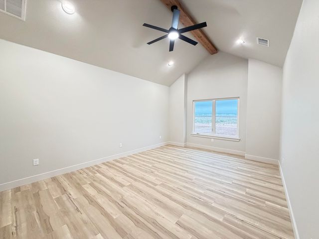 1155 E Hayes Street, New Home, TX 79383