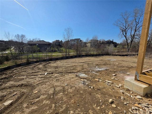 11240 S Gleason Road, Olathe, KS 66061