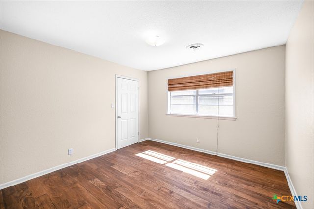 104 Willowick Drive, Victoria, TX 77901