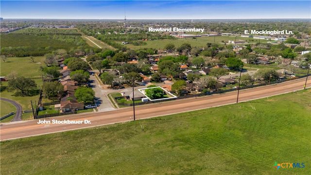 104 Willowick Drive, Victoria, TX 77901