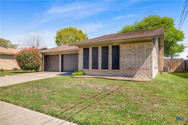 104 Willowick Drive, Victoria, TX 77901