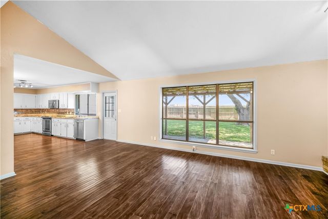 104 Willowick Drive, Victoria, TX 77901