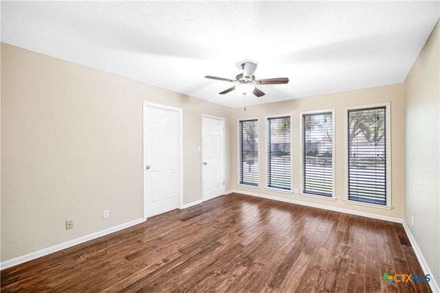 104 Willowick Drive, Victoria, TX 77901